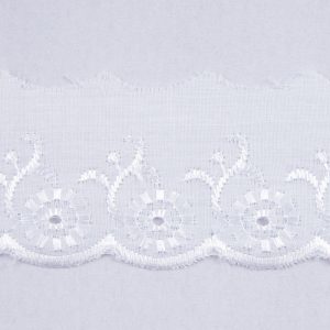 Broderie-Anglaise-flat