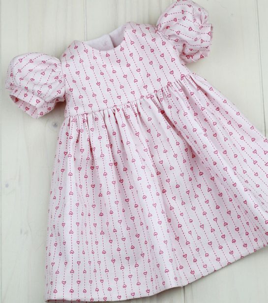 Dolls dress with sleeves sewing pattern